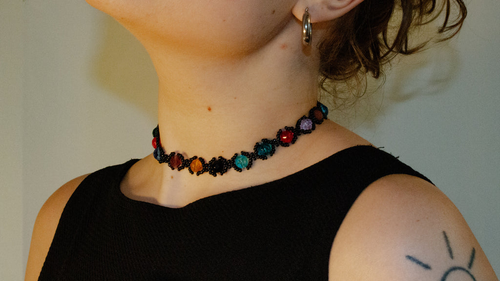 Collier Perlé Multicolore Ras le Cou
