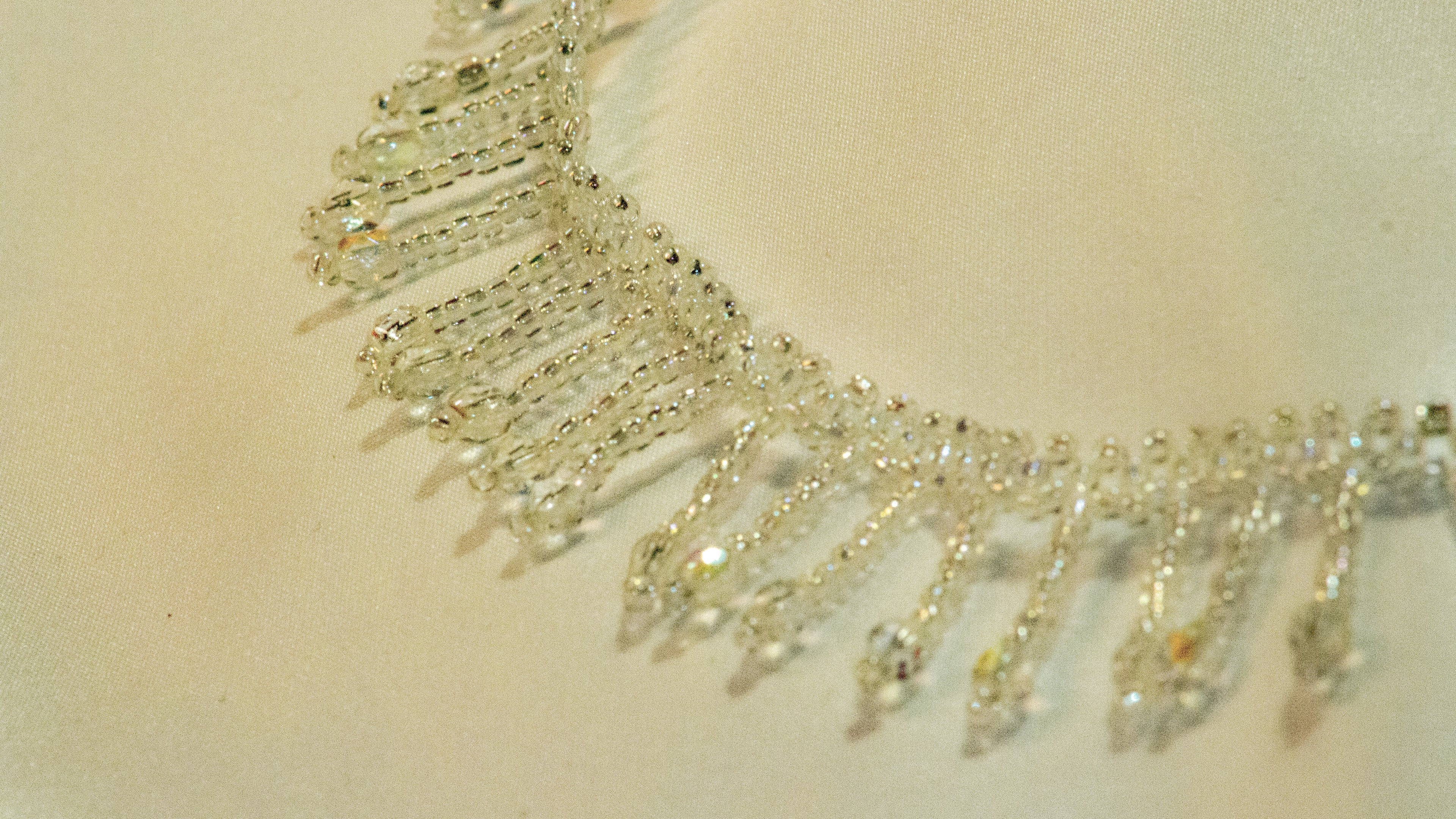 Collier Perles Frange Blanc Transparent