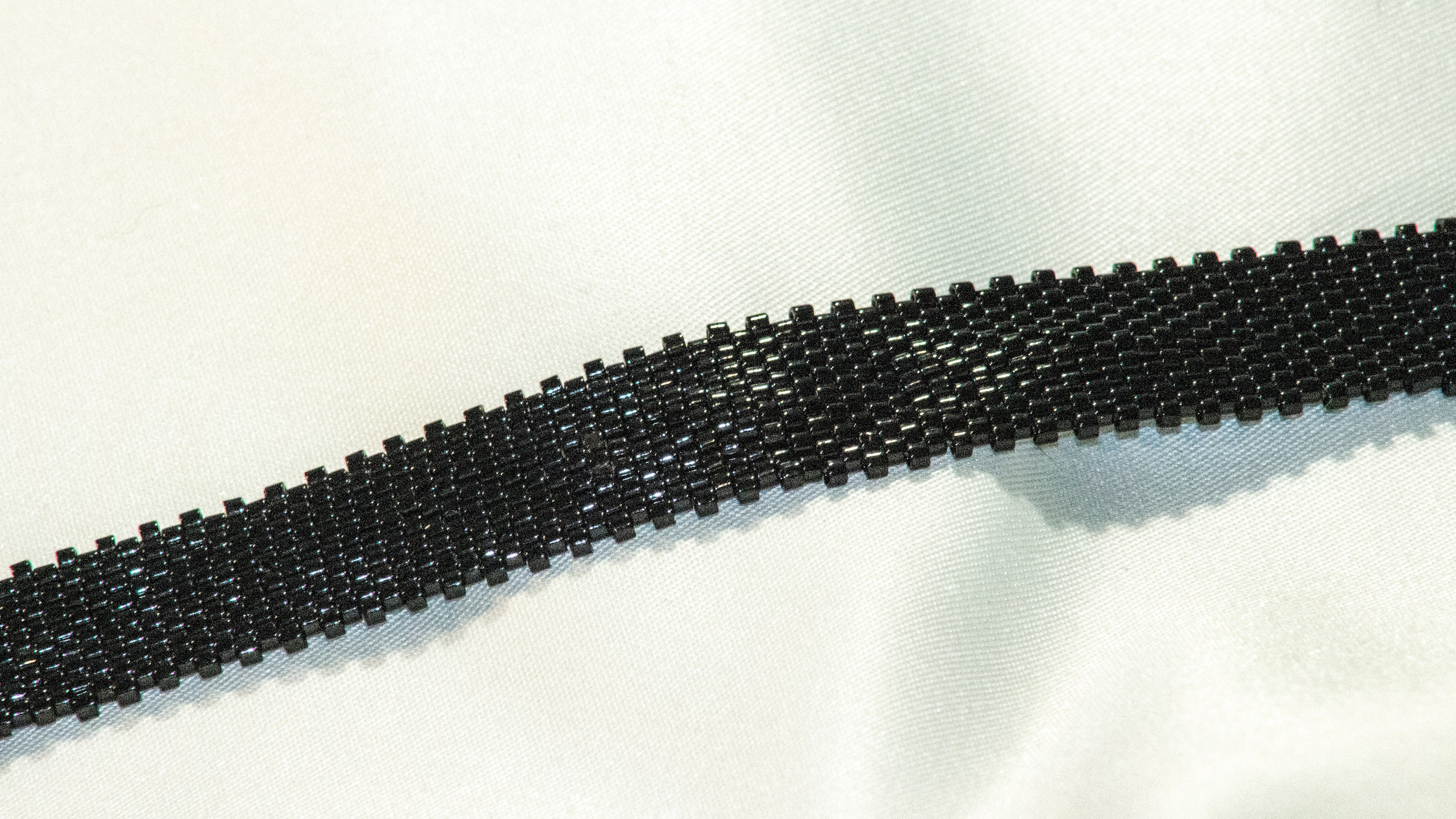 Collier Perlé Noir Ras le Cou